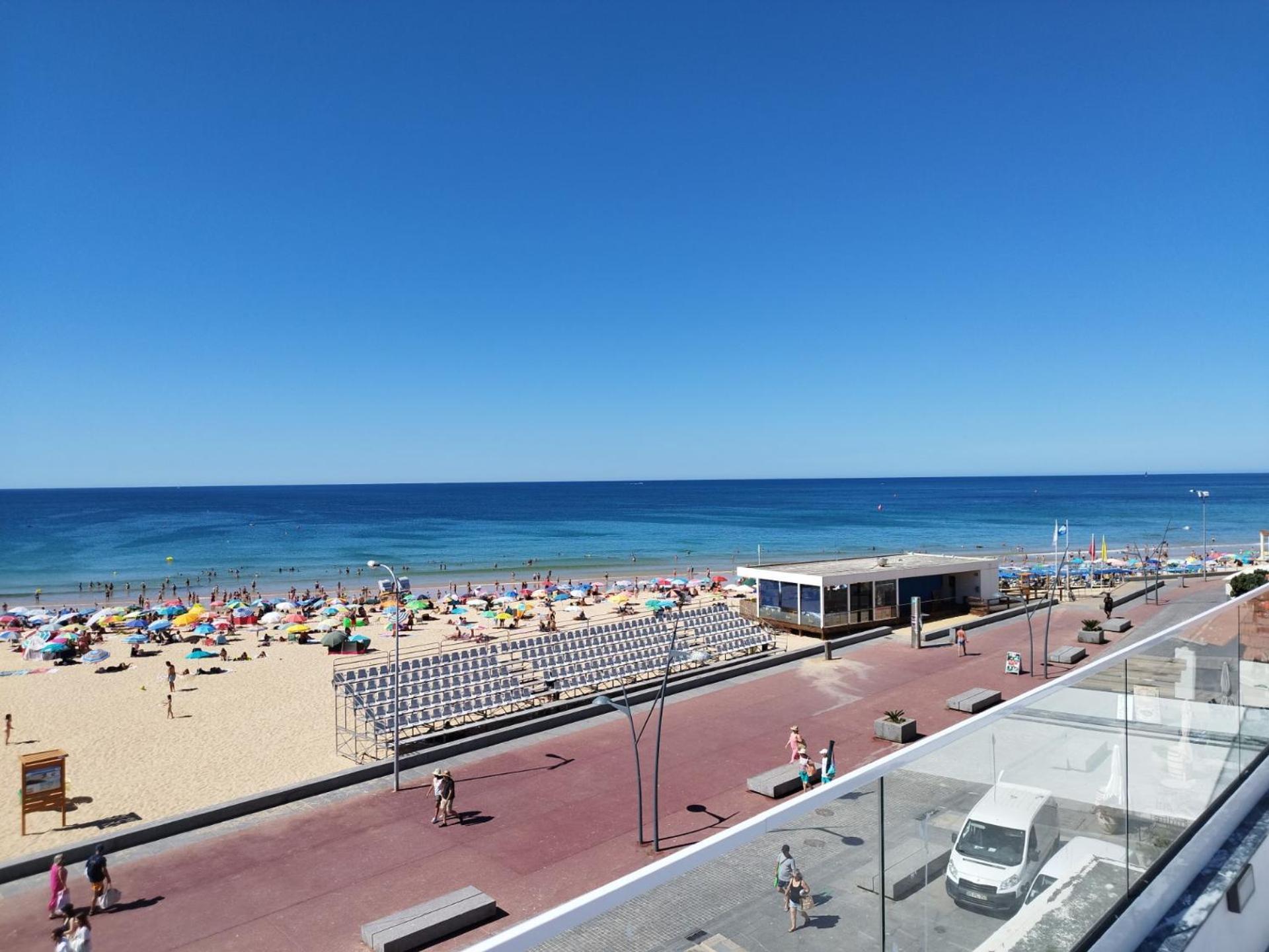 T2 - Praia Pescadores Frente Mar - Casas & Papeis アルマカオ・デ・ペラ エクステリア 写真